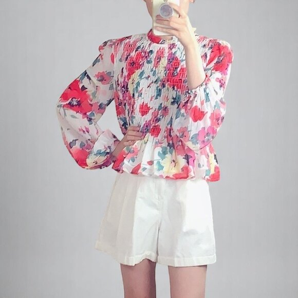 NWT En Saison Multi Color Smocked Floral Top - Picture 3 of 6